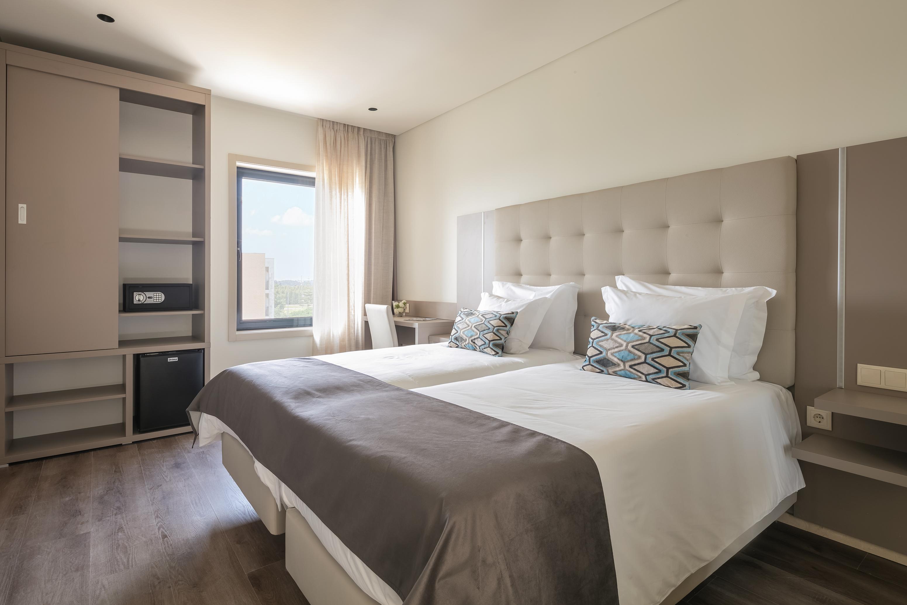 Oporto Airport & Business Hotel Maia  Exterior photo